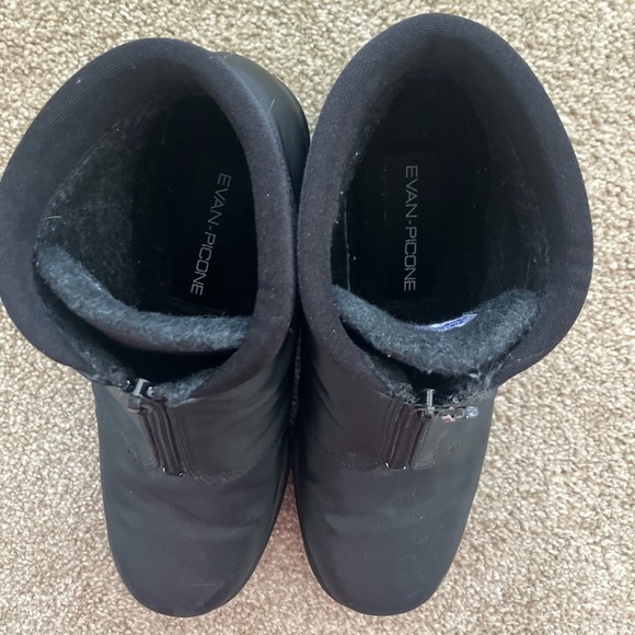 Evan Picone 7 1/2M Black Heeled Vivic Zip Up Ankle Booties - Picture 3 of 9